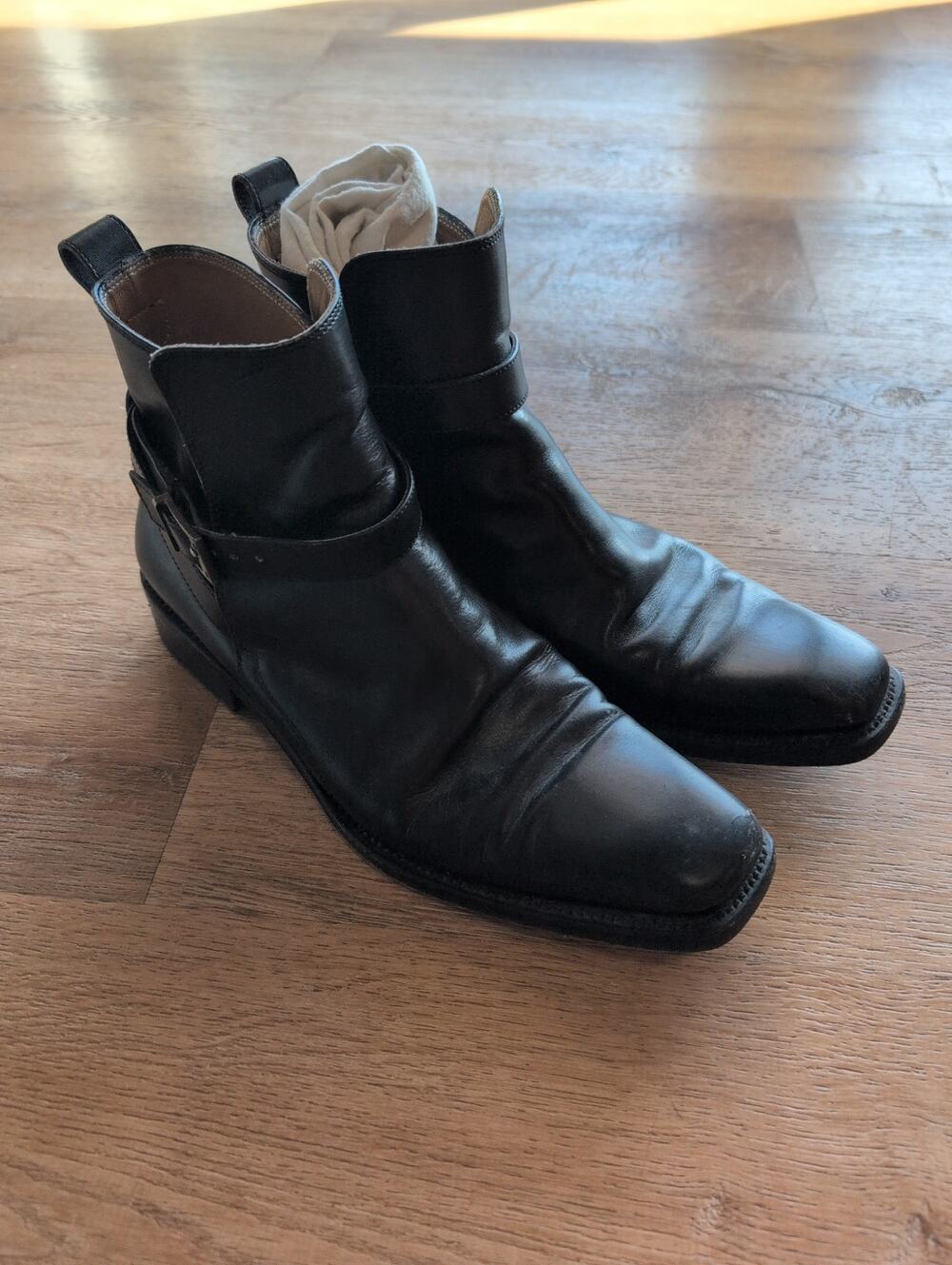 Salvatore Ferragamo Men's Black Leather Ankle Boots with Strap 9